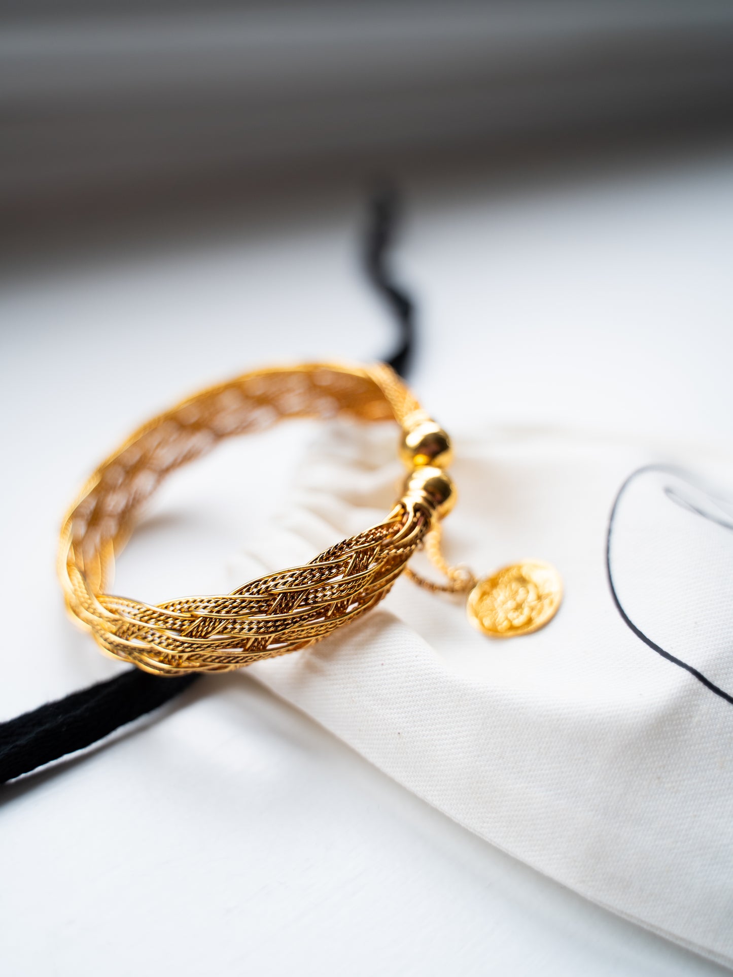Zaha Kara (Bracelet)
