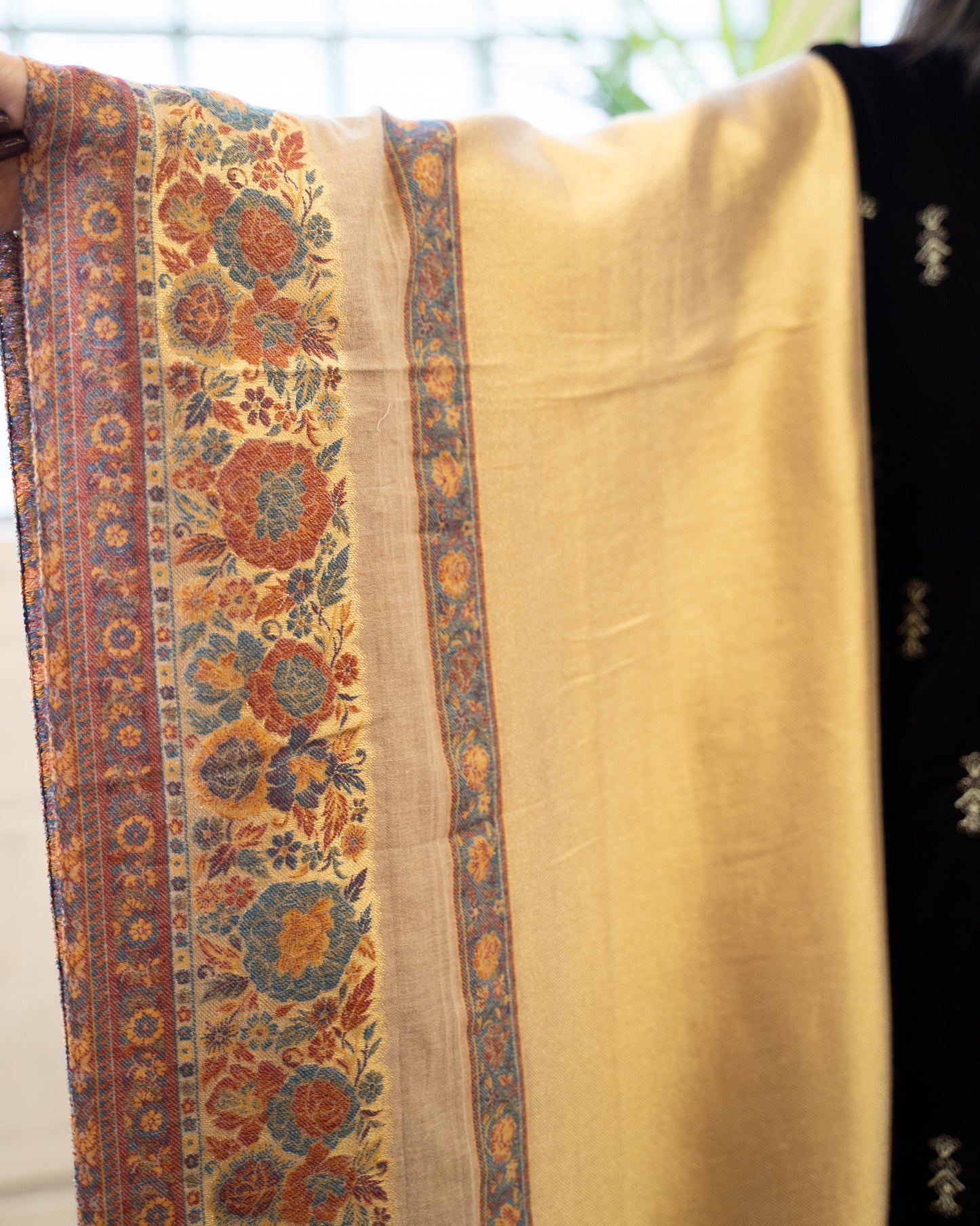 Shanzay Moonlight Kani Shawl