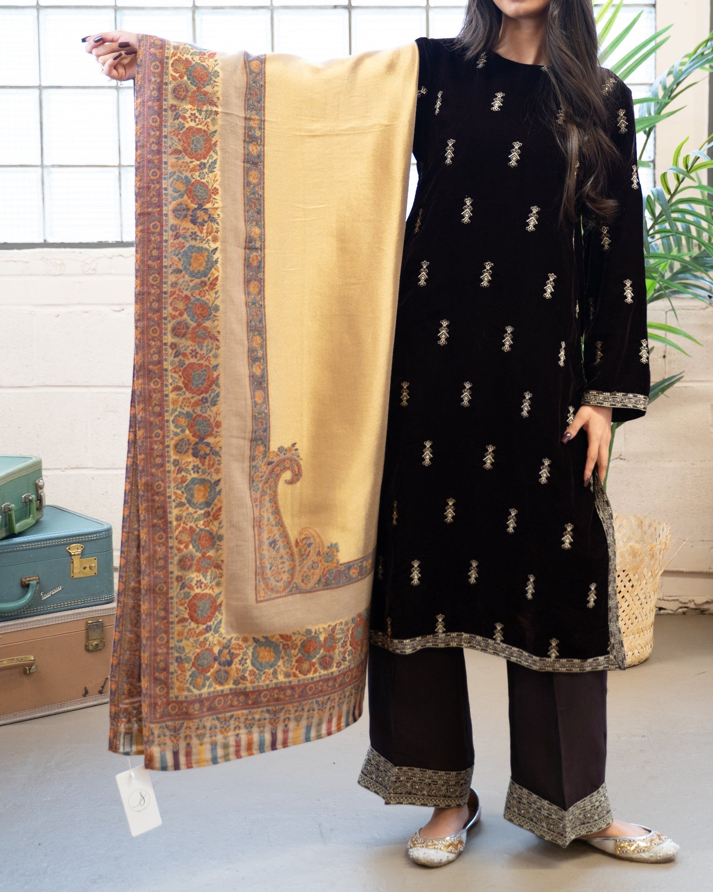 Shanzay Moonlight Kani Shawl