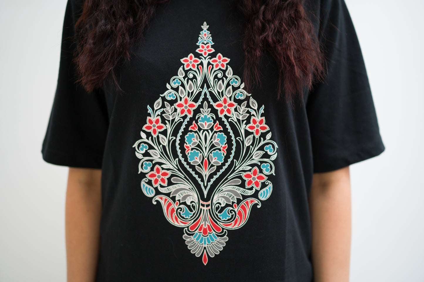 NADIYA - Black Short Sleeved T-Shirt